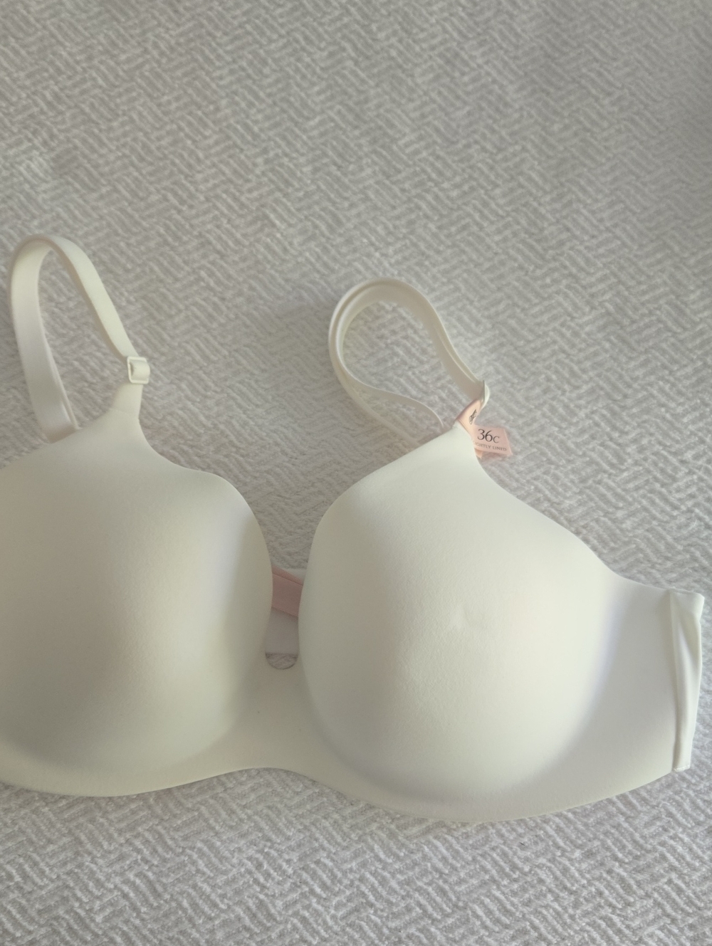 Vitororia's Secret Body By Vctoria LINED Demi - NWT